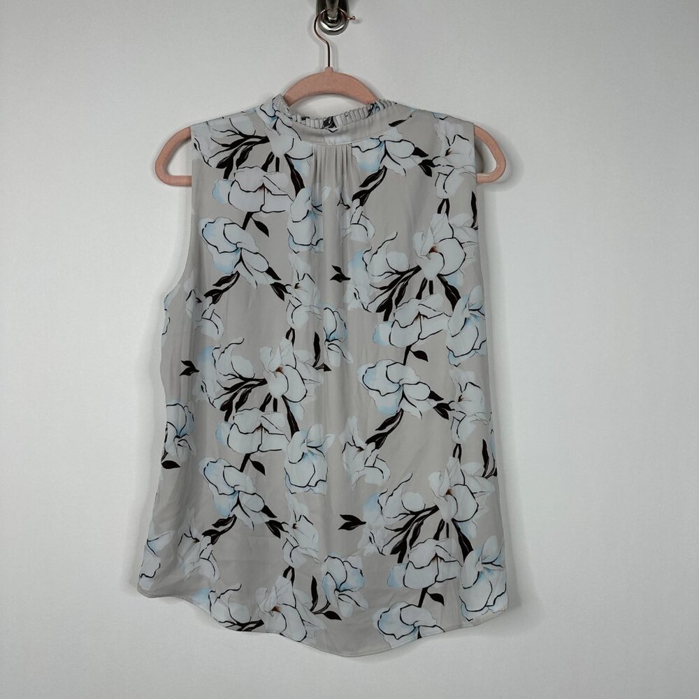2/$30 White House Black Market Floral Print Ruffle Sleeveless Blouse Nude #A1498 - Picture 4 of 8